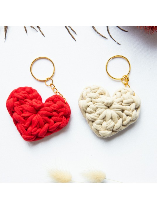 Wedding gift,Personalized keychain Gift,Bridesmaid Gift, Wedding Favor,Henna gift,Engagement gift,Macrame Hearth Keychain,Bridal favor,lover