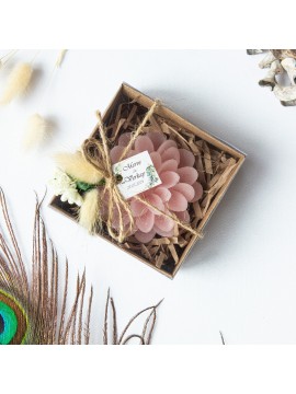 Wedding favor,Personalized Candle,Candle Gift, Bridesmaid,Engagement Gift,Christening Favors for Guest,Candle in kraft box,Flower Candle